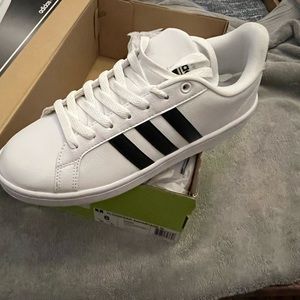 Adidas woman shoes